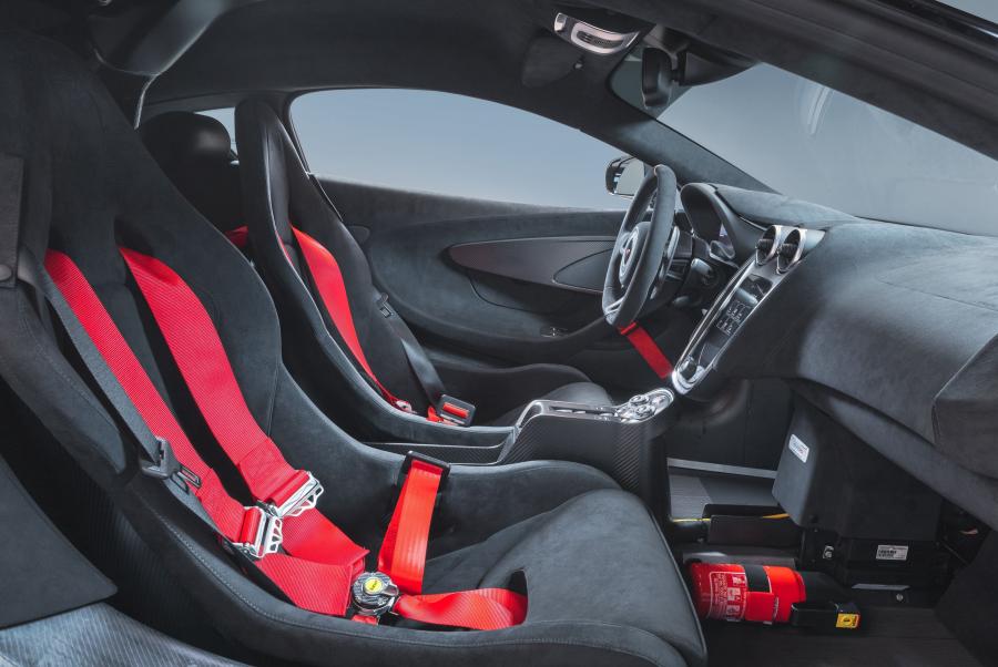 Интерьер McLaren MSO X #10 Ueno Grey Black Accents 2018 года  (фото 11 из 12)